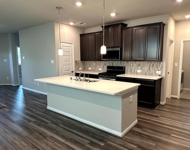 7072 Silverleaf Oak Street - Photo Thumbnail 2
