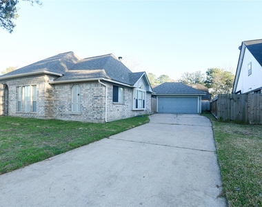 14819 Chetland Place Drive - Photo Thumbnail 15