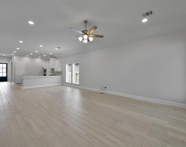 15715 Autumn Sun Court - Photo Thumbnail 11