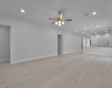 15715 Autumn Sun Court - Photo Thumbnail 10