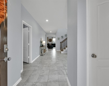 1127 Littleton Court - Photo Thumbnail 3