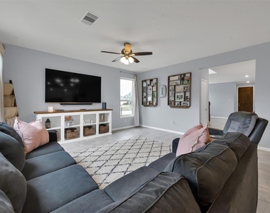 1127 Littleton Court - Photo Thumbnail 9