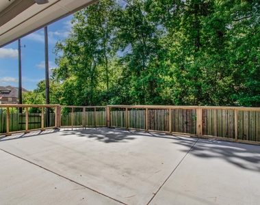 1011 Veer Drive - Photo Thumbnail 37
