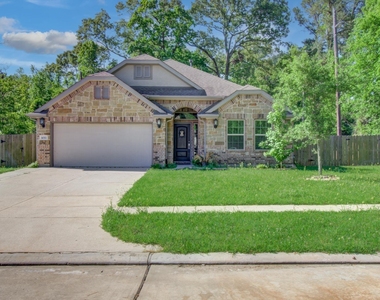 1011 Veer Drive - Photo Thumbnail 1