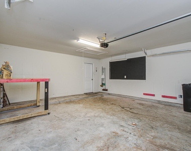 1011 Veer Drive - Photo Thumbnail 42