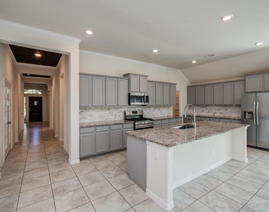 1011 Veer Drive - Photo Thumbnail 21