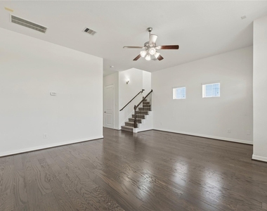 9679 Towne Lake Parkway - Photo Thumbnail 6
