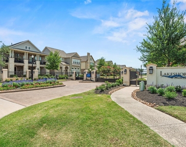 9679 Towne Lake Parkway - Photo Thumbnail 27