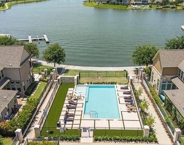 9679 Towne Lake Parkway - Photo Thumbnail 22