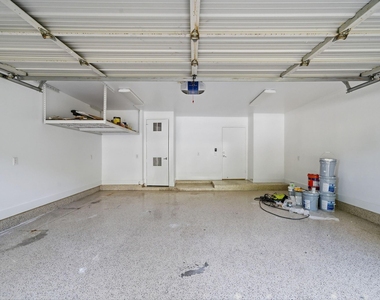 7002 Newcastle Street - Photo Thumbnail 5