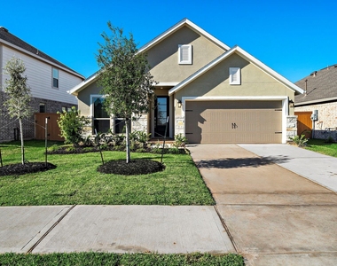 4823 Shimmer Side Drive - Photo Thumbnail 1