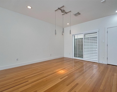 4331 Eigel Street - Photo Thumbnail 11
