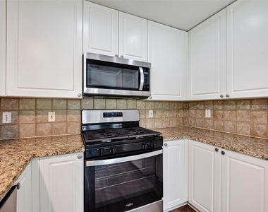 77 Woodlily Pl - Photo Thumbnail 12