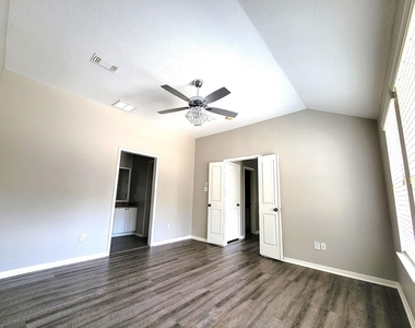 77 Woodlily Pl - Photo Thumbnail 13