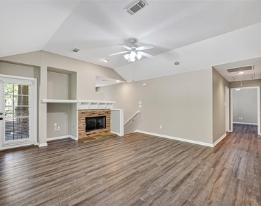 77 Woodlily Pl - Photo Thumbnail 6