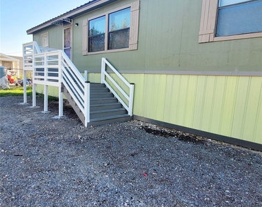 3234 Bobbie Street - Photo Thumbnail 9