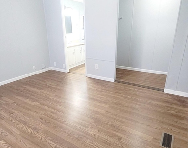 3234 Bobbie Street - Photo Thumbnail 10