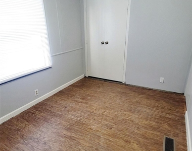 3234 Bobbie Street - Photo Thumbnail 14
