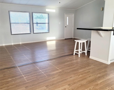 3234 Bobbie Street - Photo Thumbnail 24