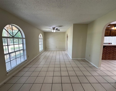 2523 Stevenson Road - Photo Thumbnail 6