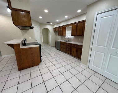 2523 Stevenson Road - Photo Thumbnail 7