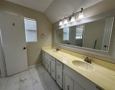 2523 Stevenson Road - Photo Thumbnail 19