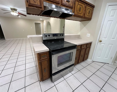 2523 Stevenson Road - Photo Thumbnail 8