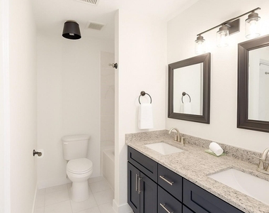 2827 Woodhall Court - Photo Thumbnail 4