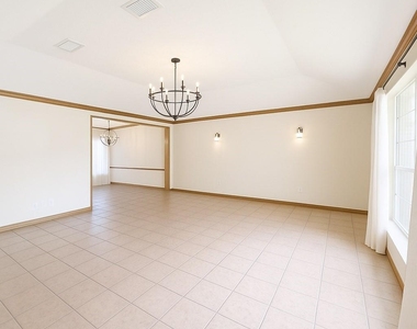 2827 Woodhall Court - Photo Thumbnail 1