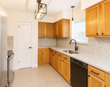 2827 Woodhall Court - Photo Thumbnail 2
