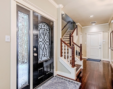 1425 Prince Street - Photo Thumbnail 2