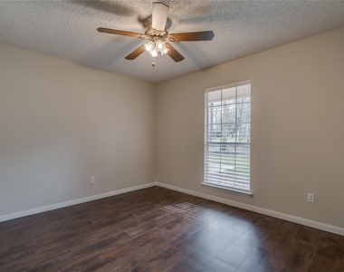 2460 Pebblebrook Circle - Photo Thumbnail 19