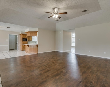 2460 Pebblebrook Circle - Photo Thumbnail 8