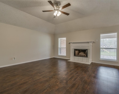 2460 Pebblebrook Circle - Photo Thumbnail 6