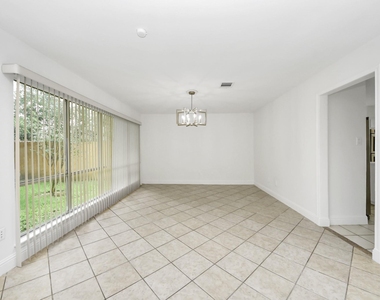 11415 Ella Lee Lane - Photo Thumbnail 6