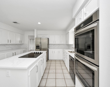 11415 Ella Lee Lane - Photo Thumbnail 10