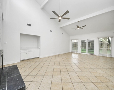 11415 Ella Lee Lane - Photo Thumbnail 4