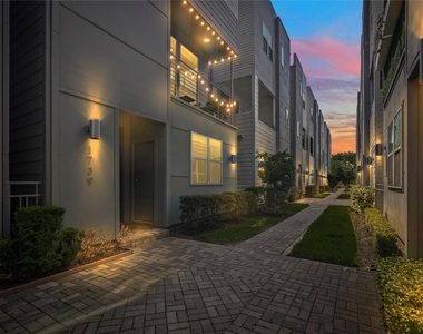 1739 Eado Point Lane - Photo Thumbnail 29