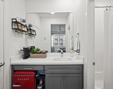 1739 Eado Point Lane - Photo Thumbnail 5