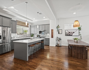 1739 Eado Point Lane - Photo Thumbnail 8