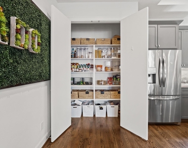 1739 Eado Point Lane - Photo Thumbnail 7