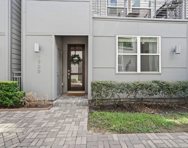 1739 Eado Point Lane - Photo Thumbnail 1