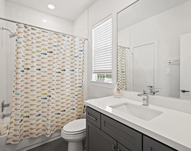 1739 Eado Point Lane - Photo Thumbnail 26