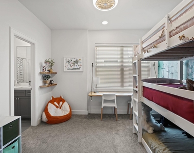 1739 Eado Point Lane - Photo Thumbnail 23
