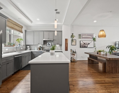 1739 Eado Point Lane - Photo Thumbnail 6