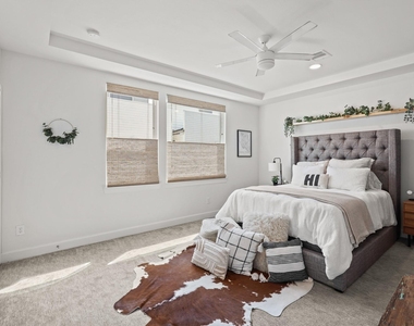 1739 Eado Point Lane - Photo Thumbnail 16