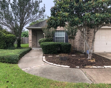 3404 Pheasant Lane - Photo Thumbnail 4