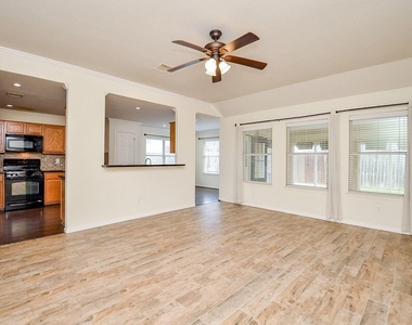24718 Cobble Canyon Lane - Photo Thumbnail 6