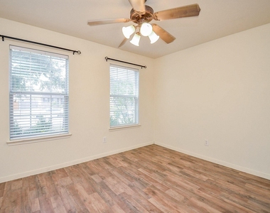 24718 Cobble Canyon Lane - Photo Thumbnail 21