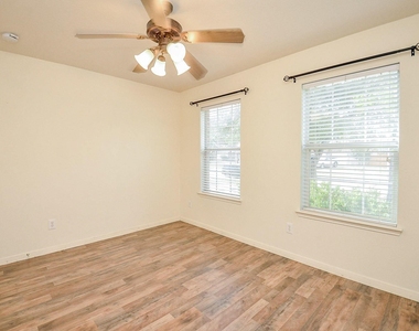 24718 Cobble Canyon Lane - Photo Thumbnail 22